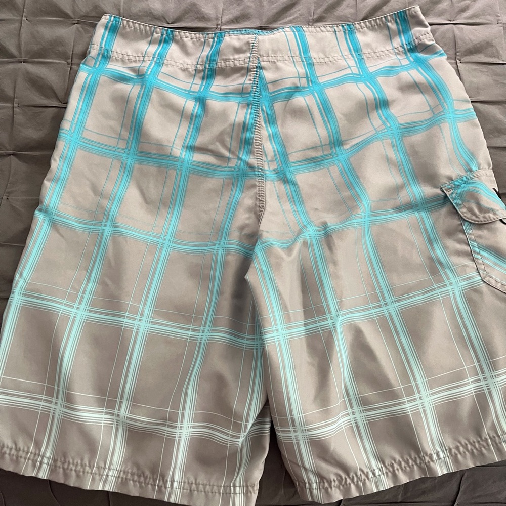 Hurley Board Shorts (32) - Picture 2 of 3
